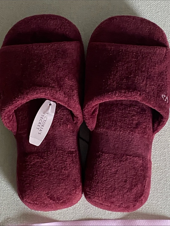 Victoria's Secret Shoes - Victoria's Secret Women’s Plush Platform Slippers- Burgundy Size Medium